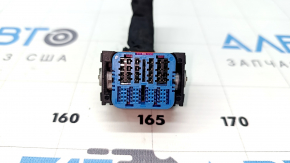 Фишка на блок ECU компьютер двигателя Audi Q8 19-20 3.0T MHEV голубая