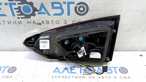 Фонарь внутренний крышка багажника левый Ford Fusion mk5 19-20 галоген+LED с хромом level 3