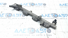 Топливная рейка BMW F30 17-18 B46 с датчиком