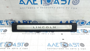 Накладка порога передня ліва Lincoln MKZ 17-20 хром з підсвічуванням, чорна, подряпини, вм'ятина