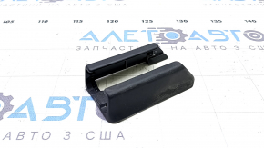 Заглушка санки пасажирського сидіння ззаду ліва Toyota Prius 50 16-22 чорна