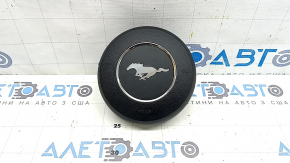 Подушка безопасности airbag в руль водительская Ford Mustang mk6 18-23 черная, ржавый пиропатрон