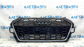 Решетка радиатора grill голая Audi A4 B9 20-25 хром, S-line, с эмблемой, песок