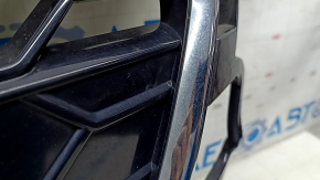 Решетка радиатора grill голая Audi A4 B9 20-25 хром, S-line, с эмблемой, песок