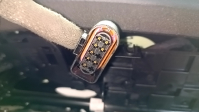 Пассажирское сидение Volkswagen ID.4 21-25 с airbag, электрическое, подогрев, память, кожа темно-серая, с перфорацией, царапина