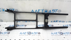 Накладка центральної консолі без підсклянників Ford Escape MK3 17-19 чорна, тріщини у кріпленнях, дефект хрому