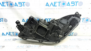 Причина замены фары для Ford Escape, состояние кронштейна
