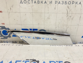 Накладка птф верхня права Tesla Model S 16-20 рест хром