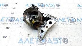 Корпус масляного фильтра Toyota Prius V 12-17