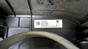 Обшивка двери карточка передняя левая Tesla Model X 22-26 черная, с белой вставкой кожа, вставка под дерево, вставка ткань, динамик, управление стеклоподъемником, царапины на пластике, надрывы кожи,