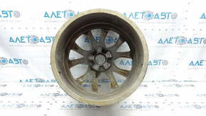Общий вид колесного диска R19 от BMW X5 F15, видны царапины и потертости.