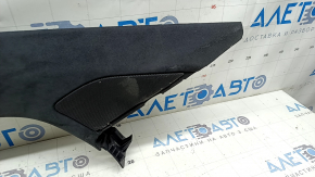 Деталь с характерной текстурой алькантары, накладка для Tesla Model X 2022-2026.