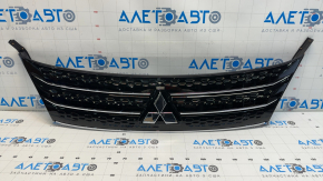 Грати радіатора grill з емблемою Mitsubishi Outlander 22-26 хром молдинги з ущільнювачами