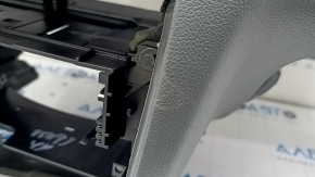 Торпедо передняя панель с AIRBAG Audi Q5 8R 09-17 серая, царапины, ржавый пиропатрон