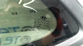 Форточка без дефектов, готова к установке на Hyundai Tucson 2016-2021.