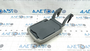 Подлокотник Audi Q5 8R 09-17 с крепежом, панель снизу.