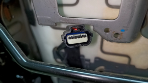 Маркировка на основании сиденья Hyundai Tucson, оригинальная деталь от производителя.