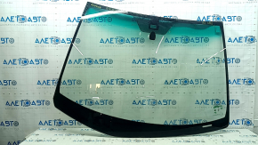 Лобовое стекло Lexus RX300 RX330 RX350 RX400h 04-08 под датчик дождя, песок, воздух по кромке, сколы, царапины
