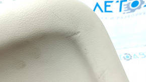 Накладка спинки водительского сидения задняя Lexus RX300 RX330 RX350 RX400h 04-09 кожа бежевая, надрыв, царапина, под чистку, замята