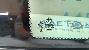 Маркировка на стекле боковой форточки BMW X3 F25 2011-2017