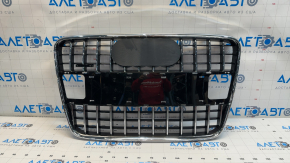 Решетка радиатора grill Audi Q7 4L 10-15 без эмблемы и надписи Quattro надлом крепления,