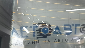 Стекло заднее Audi A6 C8 19-25 царапина, не заводская тонировка, царапина