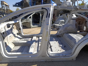 Стойка кузова центральная левая Tesla Model X 22-26 на кузове