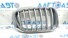 Решетка радиатора grill правая BMW X3 F25 15-17 ноздря, хром, песок