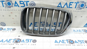 Решітка радіатора grill ліва BMW X3 F25 15-17 ніздря, хром, пісок