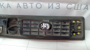 Ручка с кнопкой открытия крышки багажника наружная Tesla Model 3 18-23 сломано крепление
