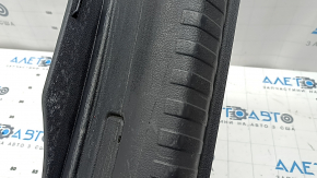 Накладка проема багажника Audi A6 C8 19-25 черная, царапины, надломаны крепления