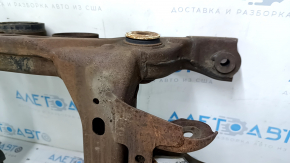 Подрамник задний Toyota Sequoia 08-16, микротрещины С/Б, ржавый