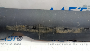 Порог правый Tesla Model 3 18-23 структура, потерт, царапины, надрывы