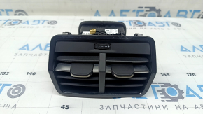 Дефлектор воздуховода центральной консоли 2 ряд Audi Q3 83A 19-25 черный, под 3 зоный климат, глянец, царапины