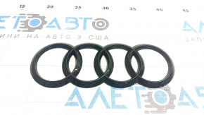 Эмблема логотип AUDI двери багажника Audi Q3 83A 19-25 черный глянец