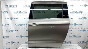 Двері в зборі задні ліві Chrysler Pacifica 17-26 тонування, keyless, бежевий PTE, потертий хром і накладки, подряпини на ручці