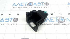 Крепление шторки багажника левое Toyota Prius 50 16-22