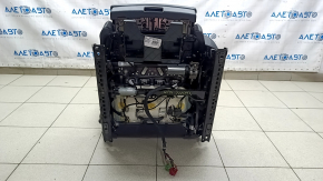 Водительское сидение Audi Q3 83A 19-23 с airbag, S-Line, электрическое, механическая подпорка коленей, подогрев, кожа черная, вставки алькантара, белая строчка, царапины на пластике, под чистку