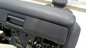 Пассажирское сидение Audi Q3 83A 19-23 с airbag, S-Line, электрическое, механическая подпорка коленей, подогрев, кожа черная, вставки алькантара, белая строчка, царапины на пластике, под чистку