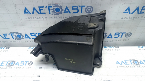 Защита заднего бампера правая Toyota Prius 50 16-22 примята, надорвана