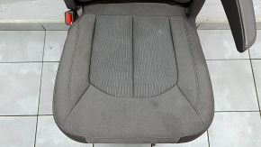 Крупный план подушки сидения Chrysler Pacifica, вид на ткань.