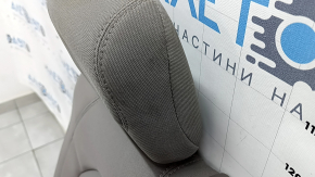 Задний ряд сидений 2 ряд левое Chrysler Pacifica 17-18 механический, ткань, коричневая, под химчистку, примято, потерт пластик