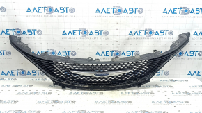 Решетка радиатора grill в сборе Chrysler Pacifica 17-19 без камеры, тычка