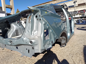 Задняя правая четверть кузова Prius 50, оригинал, без серьезных повреждений.