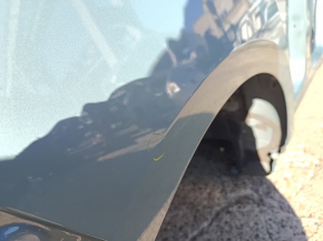 Кузовная деталь Toyota Prius, с небольшой царапиной на окраске, но в общем состоянии отличное.
