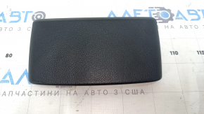 Накладка центральної консолі задня верхня Audi Q7 16-26 чорна шкіра, подряпина