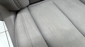 Пассажирское сиденье Chrysler Pacifica 17-19 без airbag, ткань коричневая, механическое, под чистку, потерто