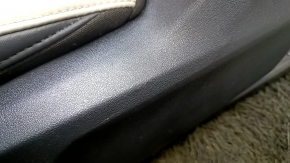 Водительское сиденье Kia EV6 22-24 с airbag, электрическое, подогрев, вентиляция, комбинированная кожа черная с серым, Gt-Line, царапины