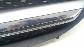 Решетка радиатора grill Mercedes W213 E 17-20 без камеры, AMG pkg, вздулся хром, тычки