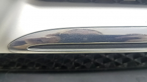 Решетка радиатора grill Mercedes W213 E 17-20 без камеры, AMG pkg, вздулся хром, тычки
